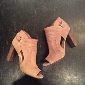 Vince Camuto Heeled Bootie
