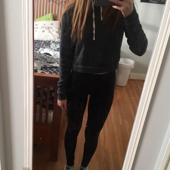 Cropped Hoodie