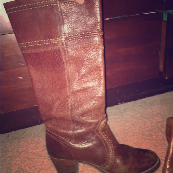 Frye Jane boot in brown/cognac size 8