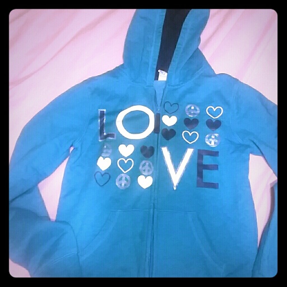 6 hooded jackets for one price