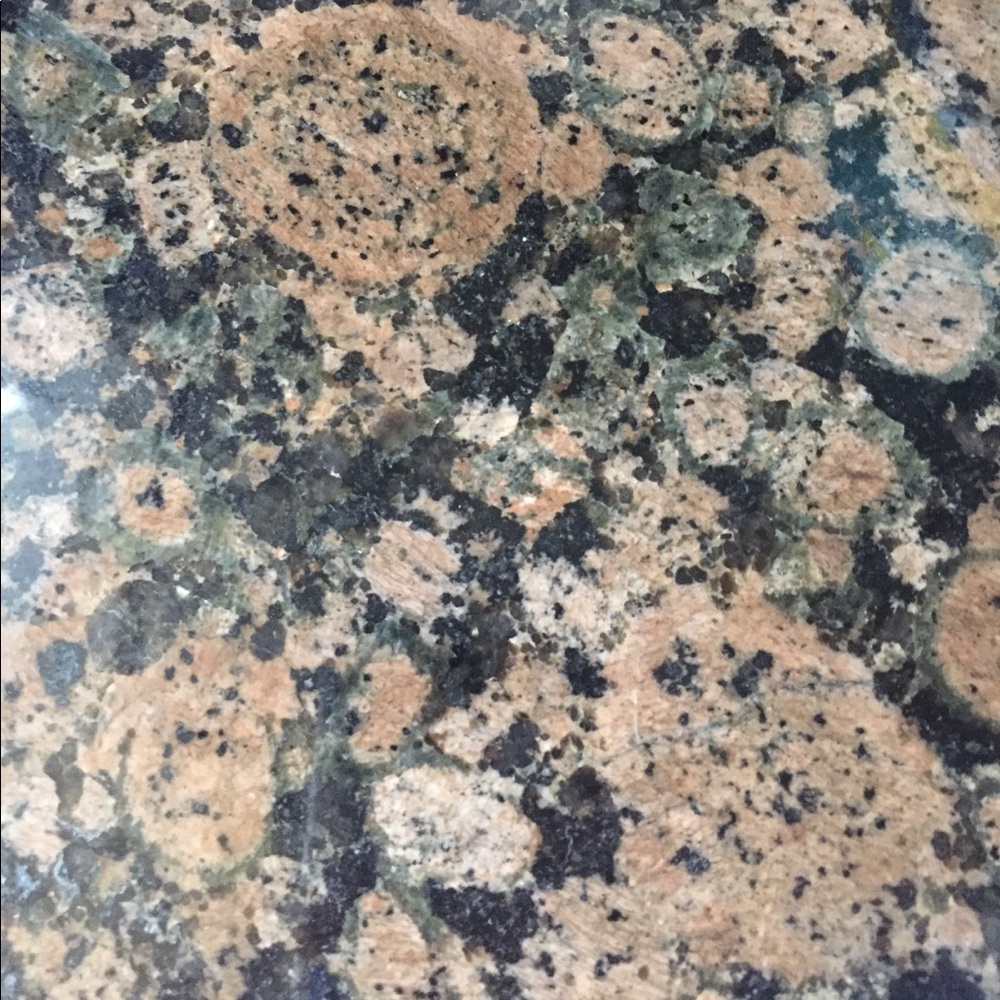 Meet your Posher, Julia