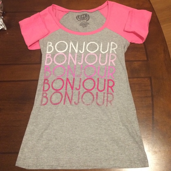 Small NWOT perfect woman's Fifth Sun raglan??!?