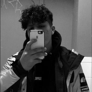 Meet your Posher, Jonathan