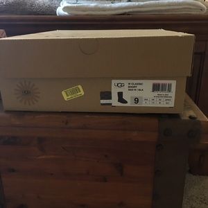 Black Ugg boots