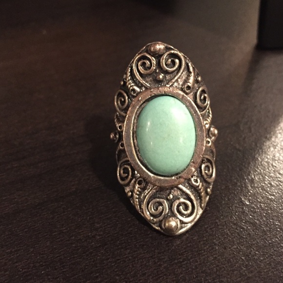 Silver and tortuous statement ring - Picture 1 of 2
