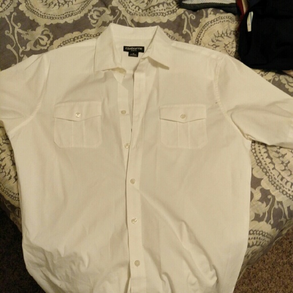 Button down - Picture 1 of 1