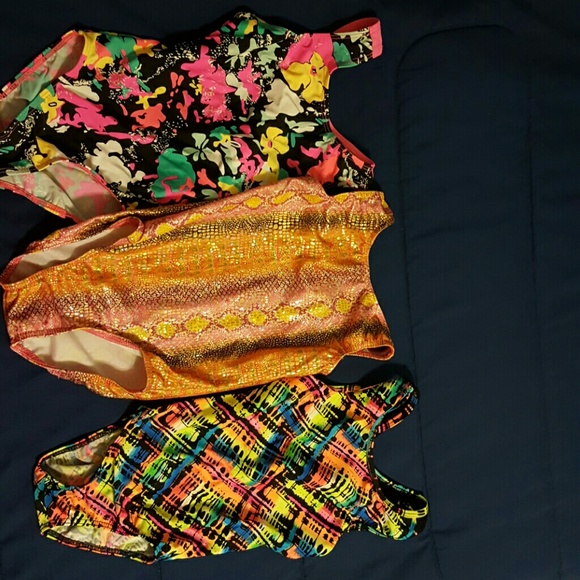 Girls leotard only worn a couple of times - Picture 1 of 3