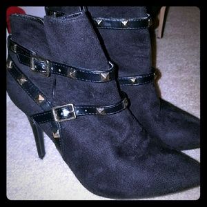 Black stiletto boots