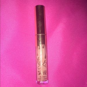 Kylie lip kit EXPOSED