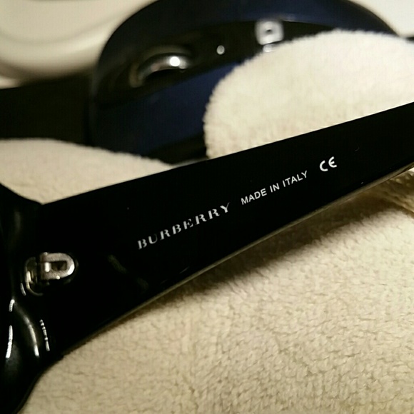 Authentic Burberry Sunglasses - Picture 2 of 3