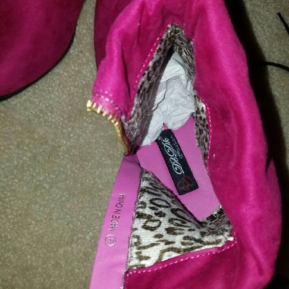 Purple faux suede booties - Picture 4 of 4