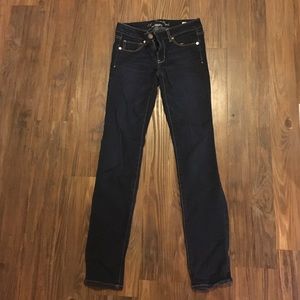 American eagle dark jeans size 6