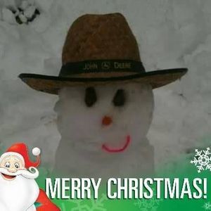 Meet your Posher, Mona