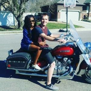 Meet your Posher, Devin