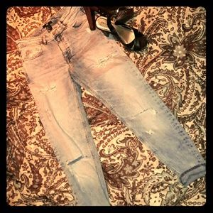 H&M DISTRESSED SKINNY JEANS