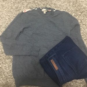 Burberry Sweater - Authentic