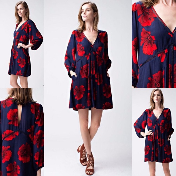 Comfortable sun dress Navy Flowy Florals