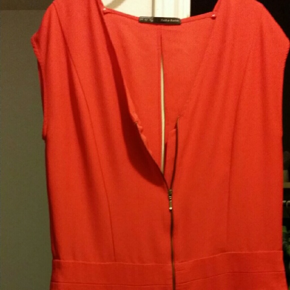 A Red jumper - Picture 3 of 4