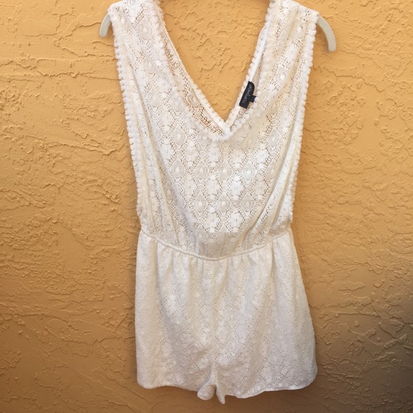 💘LACE ROMPER💘