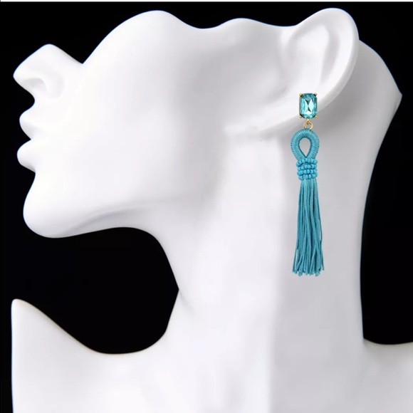 ✨ Tassel Earrings ✨ - Picture 4 of 8