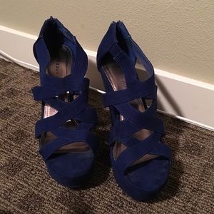 Madden girl Wikke Wedge Sandal