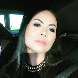 Meet your Posher, Ade