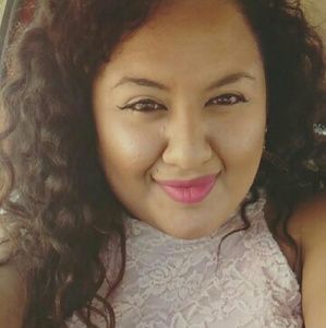 Meet your Posher, Carmen