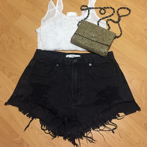 Black distressed high waisted jeans