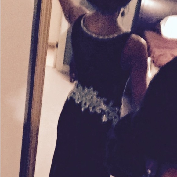 Dress - Picture 3 of 4