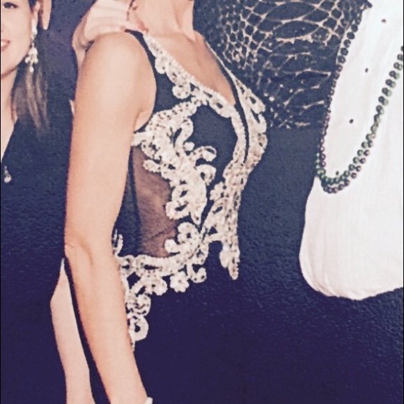 Dress - Picture 4 of 4