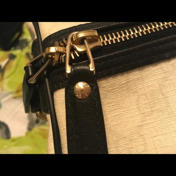 Vintage Gucci Duffle Bag white, black and gray - Picture 4 of 4