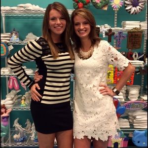 Stripped sweater with lace details