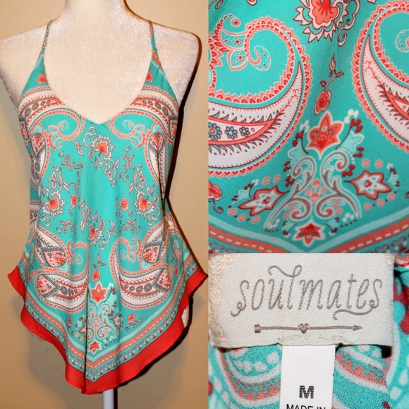 Soulmates Tops - 🛍SOULMATES vibrant bandana like tank top