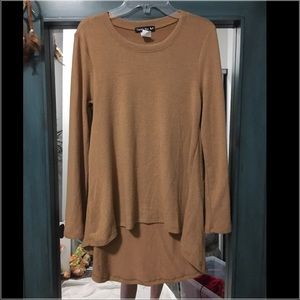 Mustard/tan Long sweater