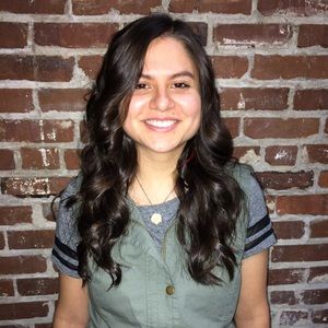 Meet your Posher, Gabriela