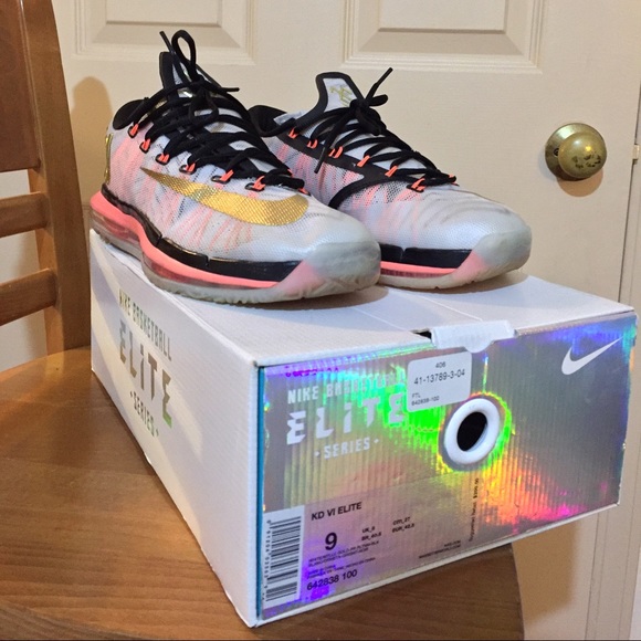 SOLD! KD vi Elite Sneakers - Picture 2 of 4