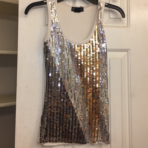 Stylish sparkling tee