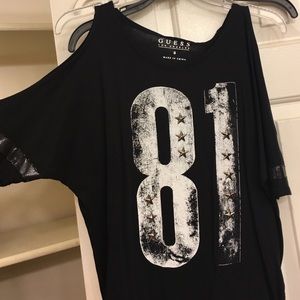 Cutout shoulder guess tee