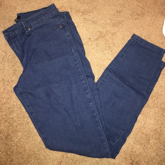 Ankle cut jeans