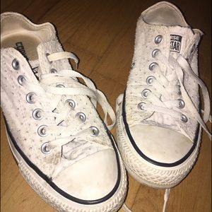 White eyelet lace converse