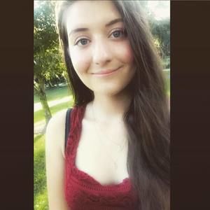 Meet your Posher, Alexis
