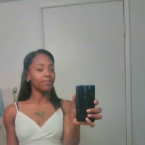 Meet your Posher, Tonya