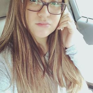 Meet your Posher, Viky