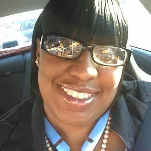 Meet your Posher, Latia