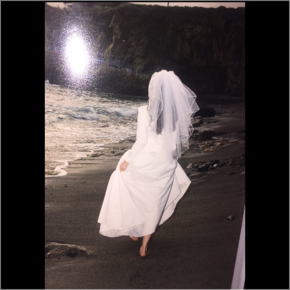 Vintage Wedding👗$1,500- Mon Amie Bridal, Newport - Picture 6 of 8