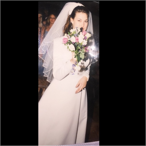 Vintage Wedding👗$1,500- Mon Amie Bridal, Newport - Picture 3 of 8