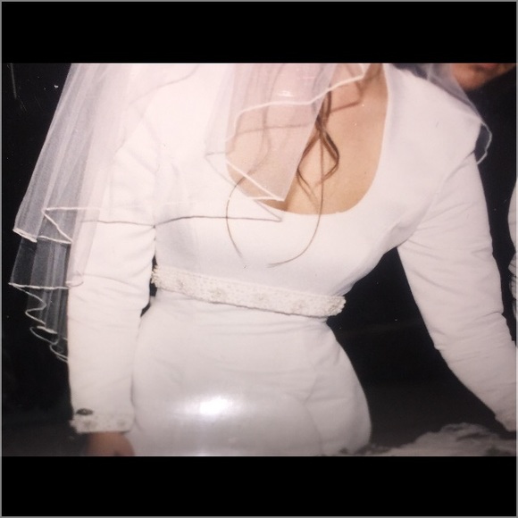 Vintage Wedding👗$1,500- Mon Amie Bridal, Newport - Picture 2 of 8