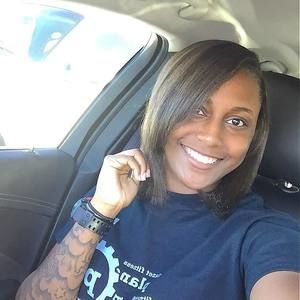 Meet your Posher, Alexia