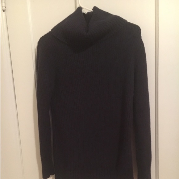 Abercrombie and Fitch sweater - Picture 1 of 1