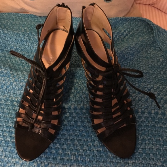 Nine West black tie up heels size 6.